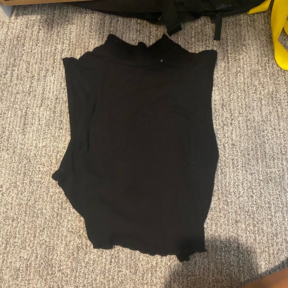 Black crop top turtleneck